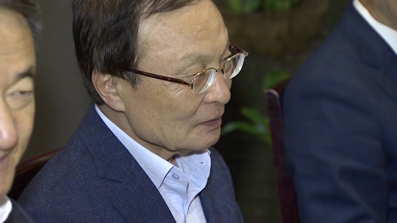 이해찬, 장관 연쇄 오찬..."추경 처리 강조" / YTN