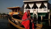 Kashmir: Dal Lake houseboats to be removed