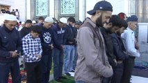- Rusya'da Müslümanlar Bayram Namazı İçin Camilere Akın Etti