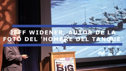 Jeff Widener, el autor de la famosa fotografía del 'Hombre del Tanque'