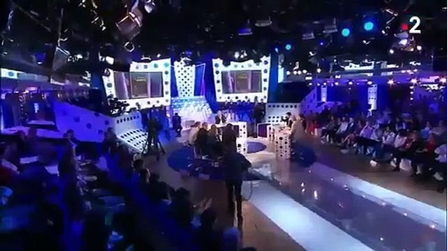 Des centaines de signalements au CSA après les propos de Christine Angot sur l'esclavage samedi dernier chez Ruquier sur France 2