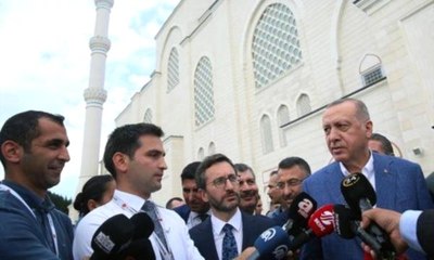 Cumhurbaşkanı Erdoğan ile gazeteciler arasında "ayar verme" diyaloğu
