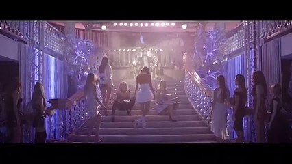 Tráiler"Bellezonismo", dirigida por Jordi Arencón y protagonizada por Armando del Río y la actriz mexicana Yanet García .