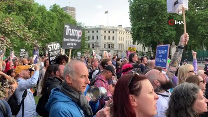 Download Video: - Londra’da Trump’a Tencere Tavalı Protesto