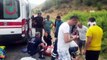 Mersin'de minibüs ile otomobil çarpıştı: 10 yaralı