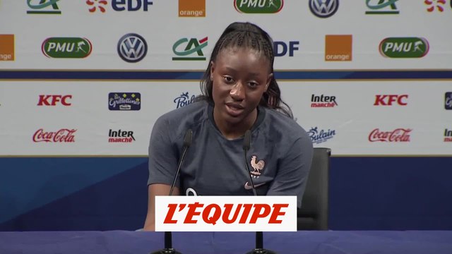 Diani «Reproduire le chemin des garçons» - Foot - CM 2019 (F) - Bleues