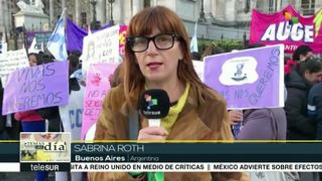 Argentinas se movilizan contra los feminicidios y violencia económica