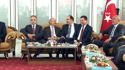 Bakan Kurum, hemşehrileriyle bayramlaştı