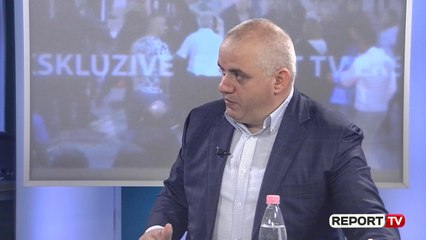 Report TV -Artan Hoxha: Policia përdor gazin për të shmangur përplasjet fizike