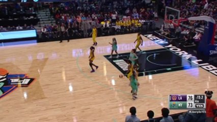 Tina Charles with 21 Points vs. Los Angeles Sparks