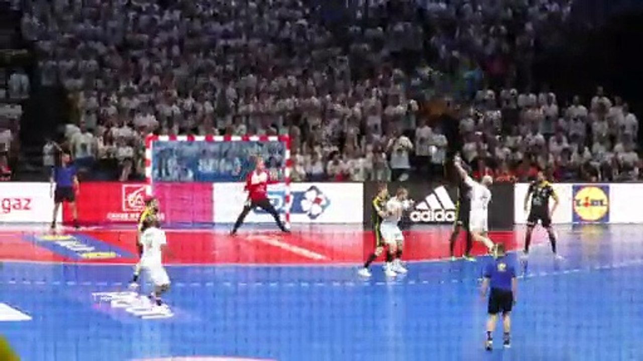 Le gardien J.Meyer marque depuis sa cage - Finale Coupe de France 2019 - Chambéry 31 21 Dunkerque