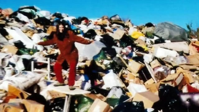 Eco-Home Adventures (Extraordinary People Documentary) - Real Stories