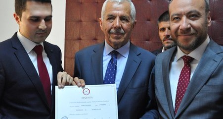 Keskin Belediye Başkanı AK Partili Dede Yıldırım, mazbatasını aldı