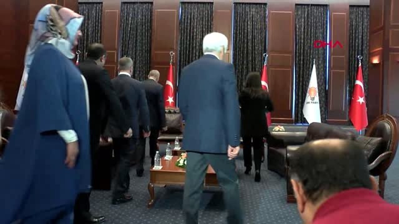 AK PARTİ'DE BAYRAMLAŞMA