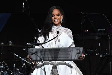 Rihanna devient la chanteuse la plus riche au monde