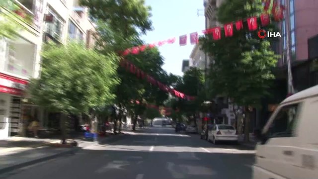Ankara’da cadde ve sokaklar boş kaldı, şoförler rahat bir nefes aldı