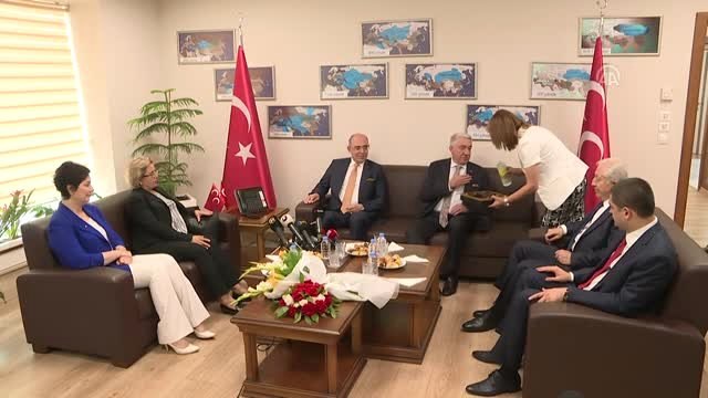 Siyasi partilerde bayramlaşma - DP heyetinin MHP ziyareti