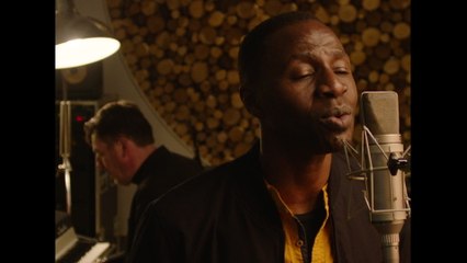 Lighthouse Family - Light On (Acoustic Performance)