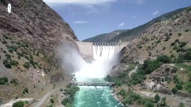 Dev HES'lerin ekonomiye katkısı 400 milyar lirayı aştı