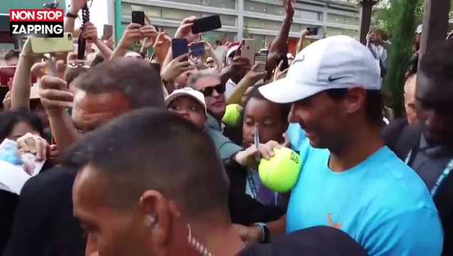 Rafael Nadal fait un gros câlin à une jeune fan à Roland-Garros, la vidéo buzz