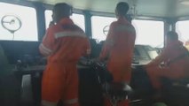Desaparecen 17 tripulantes de un carguero en un naufragio en Indonesia