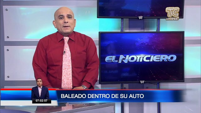 Hombre resultó herido luego de ser baleado dentro de su auto