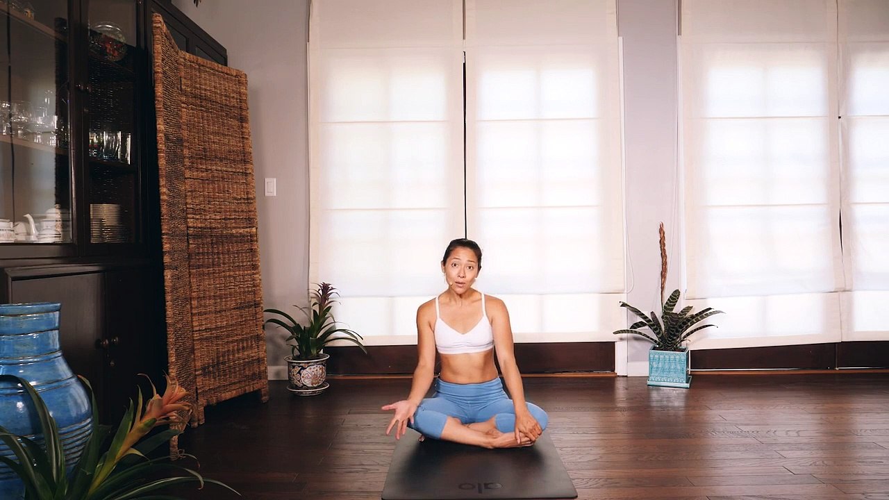 Ready, Set, Handstand!⎢Yoga with Briohny Smyth