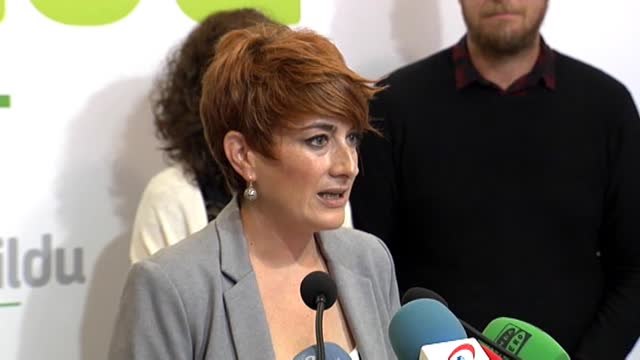 Euskal Herria Bildu insta al Partido Socialista de Navarra a sentarse para hablar