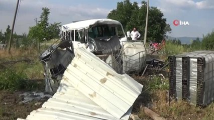 Bayramlaşmadan dönen aile ölümle burun buruna geldi