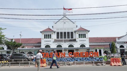Dari Batavia ke Cirebon