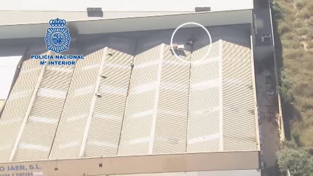 La policía libera a seis personas en una red de cultivo de marihuana