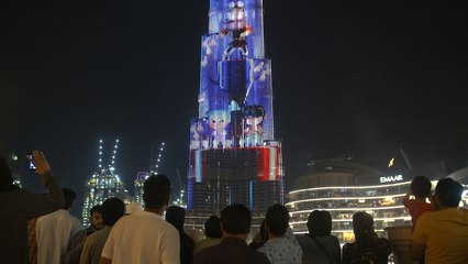 اعلى برج في العالم يحتفل بفنانيس MBC