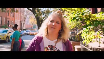 Brittany Runs A Marathon Movie - Jillian Bell, Utkarsh Ambudkar