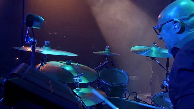 David Bisbal celebra su cumpleaños cantando en el Teatro Real