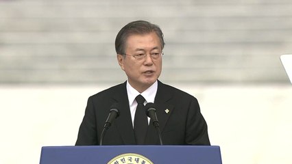 문재인 대통령 "보수든 진보든 기득권 매달리면 가짜" / YTN