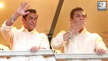 Fans Go CRAZY As Salman Khan Waves At Crowd Gathered Outside His House On Eid