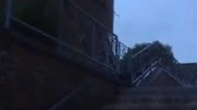 Des torrents d'eau à l'église de Wasmes