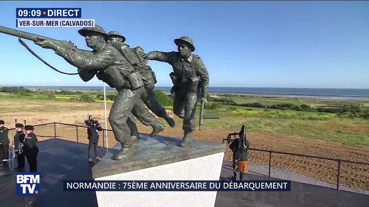 D-Day: un joueur de cornemuse conclut l'inauguration du mémorial britannique à Ver-sur-Mer