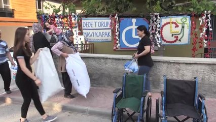 Yardımsever dede ve torununun sosyal medya hesabını çaldılar