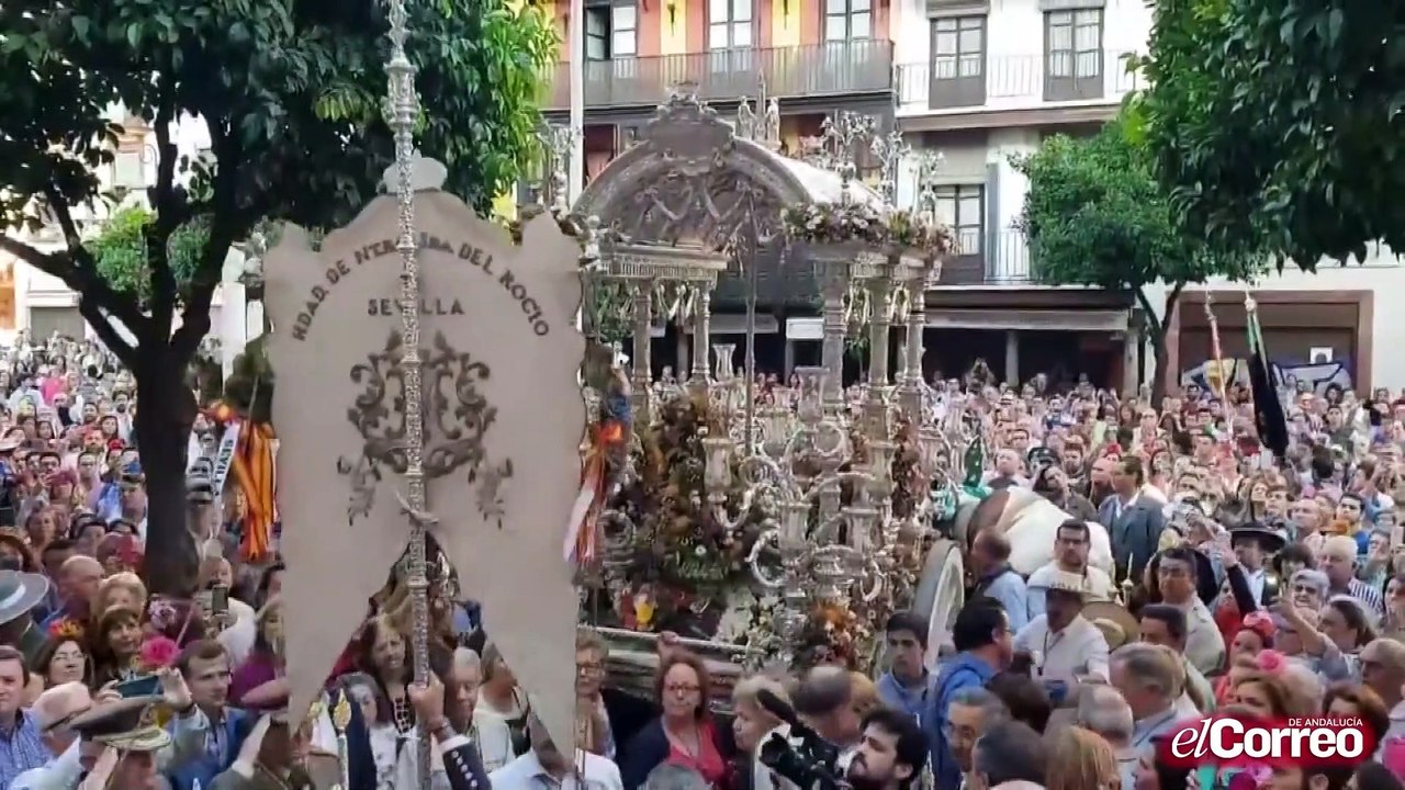 Salida de la Hdad. del Rocío de Sevilla 2019