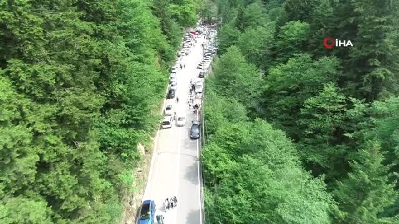 Sümela Manastırı bayramda doldu, taştı