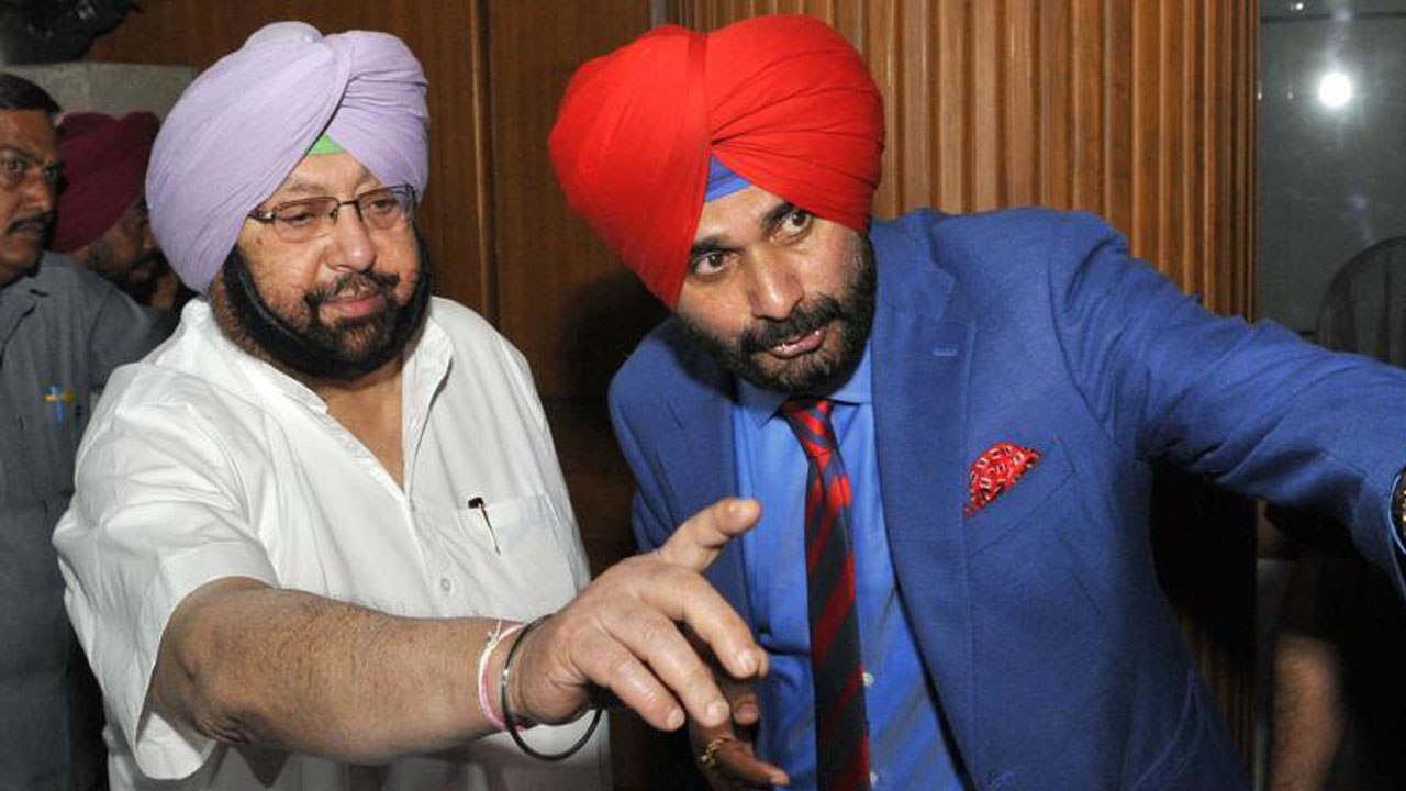 Navjot Singh Sidhu और Amarinder Singh के बीच नाराजगी बढ़ी,बैठक में नहीं पहुंचे Sidhu| वनइंडिया हिंदी