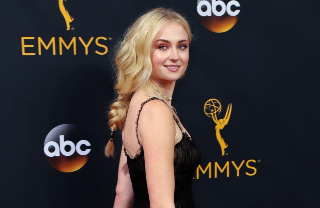 Sophie Turner fangirls over husband Joe Jonas' ex Taylor Swift
