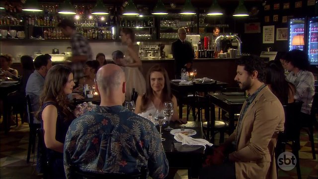 Marcelo assume namoro com Luisa | As Aventuras de Poliana