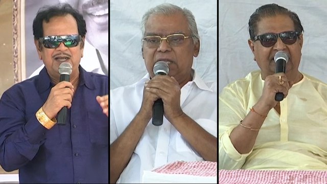 Dr. Daggubati Ramanaidu Statue Inauguration At Film Chamber || Filmibeat Telugu