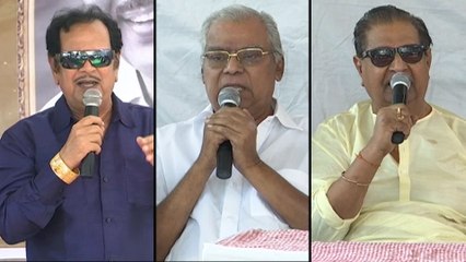 Dr. Daggubati Ramanaidu Statue Inauguration At Film Chamber || Filmibeat Telugu