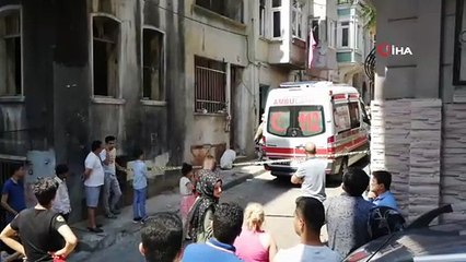 Beyoğlu’nda bir kadın 3 katlı binadan atlayarak intihar etti