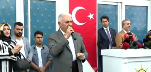 Binali Yıldırım Diyarbakır'a gidince: "Kürdistan mebusu da vardı"