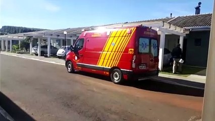 Télécharger la video: Bombeiros são acionados para atendimento em residencial no Cancelli