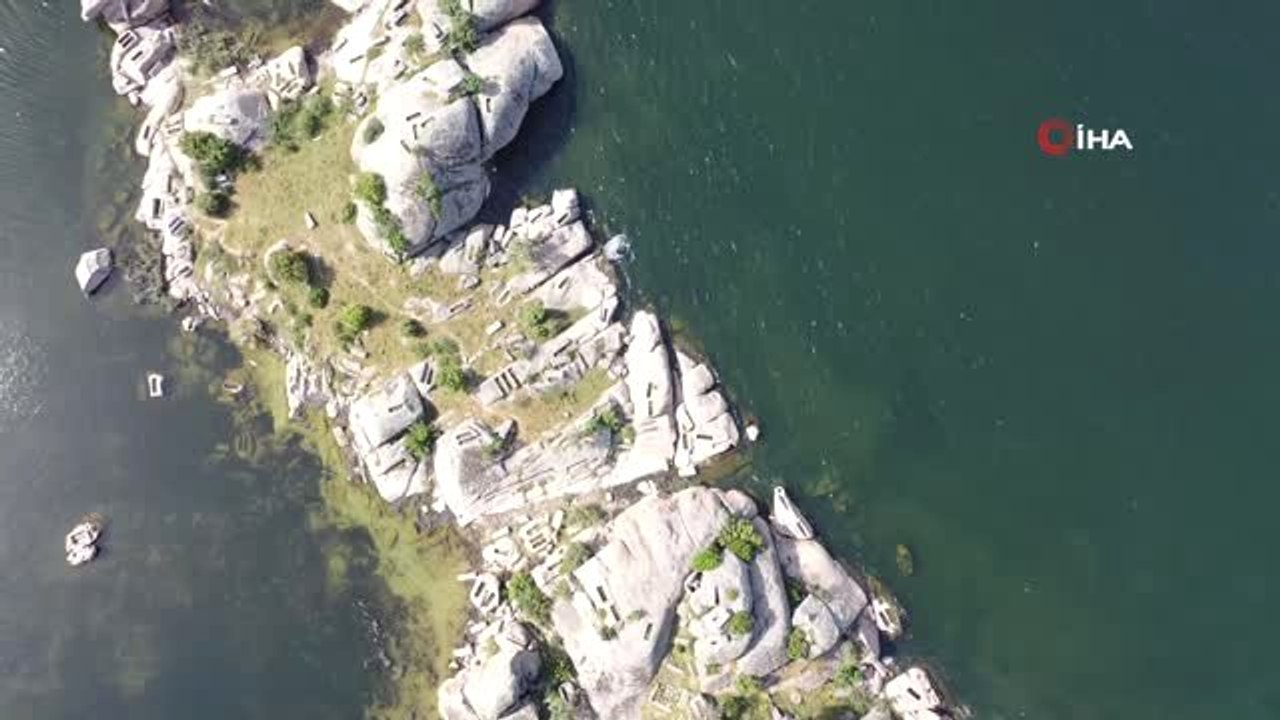 8 bin yıllık Latmos bayramda doğaseverlerin akınına uğradı...Latmos Dağları havadan görüntülendi